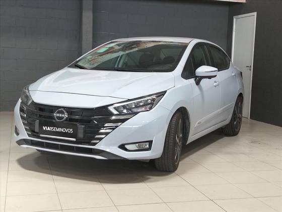 NISSAN VERSA 1.6 16V FLEX EXCLUSIVE XTRONIC NISSAN VERSA 1.6 16V FLEX EXCLUSIVE XTRONIC